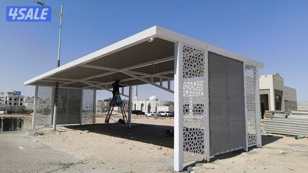مظلة سيارات فاخرة بإضاءة LED لفيلا سكنية